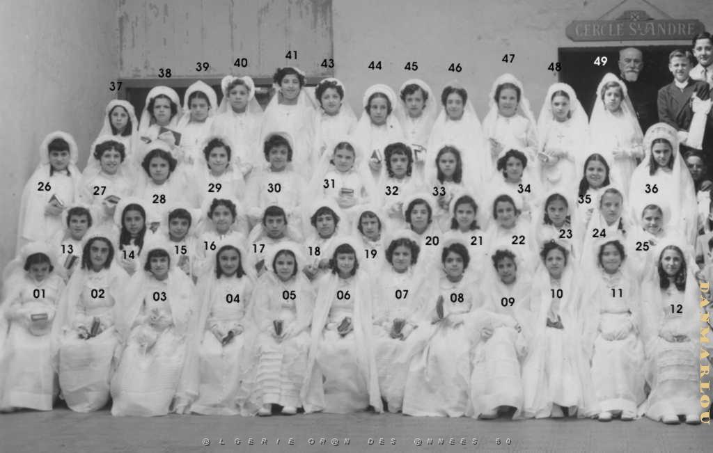 COMMUNIONS ORAN EGLISE SAINT ANDRE 1948 002 FILLES.JPG